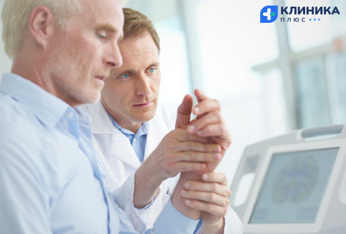 Тремор от алкоголя Врач проводит терапию с пациентом